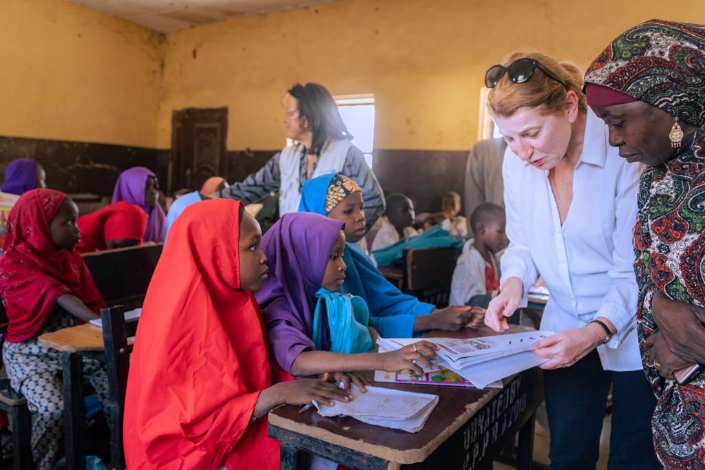 Sweden🇸🇪, through the Swedish International Development Cooperation Agency, is providing 3.9 billion SEK in fast, flexible, and reliable funding to strategic partners in 30 countries, to enable effective and life-saving protection and assistance to people in acute need.
(1/3) 🧵