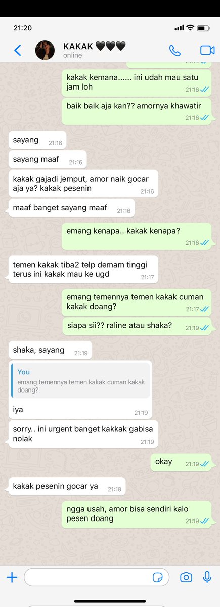 kiyuvvo's tweet image. 44.
*flashback
note: sekarang kalo flashback cuma pake tanda "*flashback" aja ya gajadi pake filter b&w soalnya bikin blur.. gasuka :)