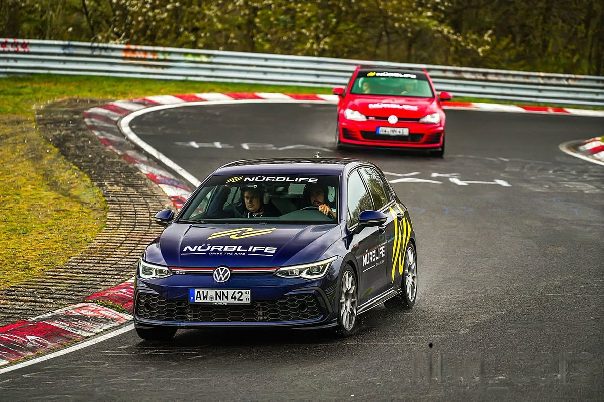 DDelevv's tweet photo. Rodar en el Nurburgring en mojado, con semislicks y sobrevivir, hecho✅ https://t.co/JaL9fYRRKL