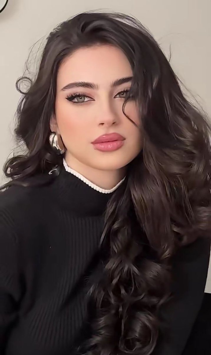 كيف آنتصرت؟ 
تركت كل شيء مُلقى على الارض وقمت انا 🎀...!!♡