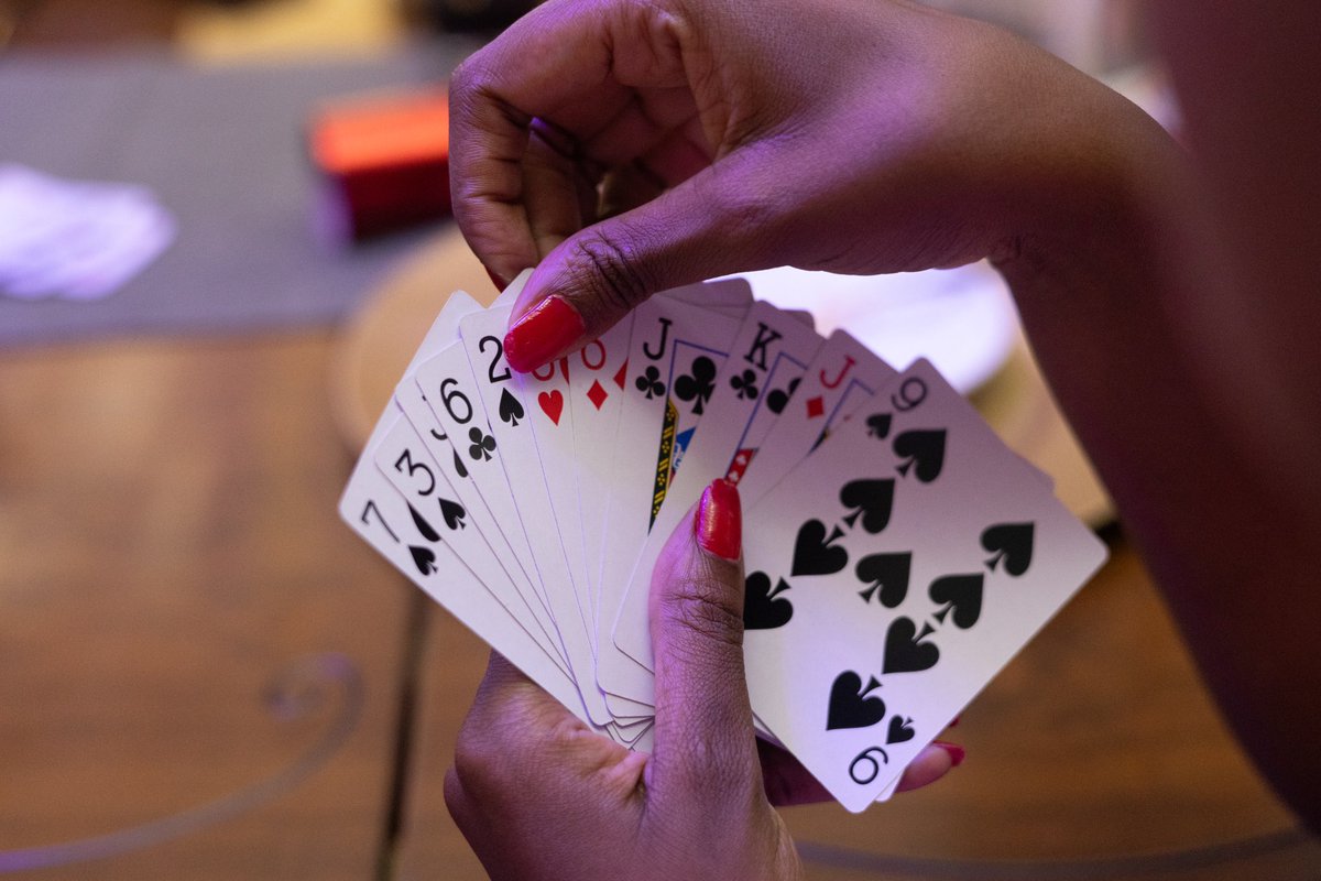 4otune's tweet photo. Play your cards right…

📷 @dsruppt https://t.co/Zf8HGoAOUQ
