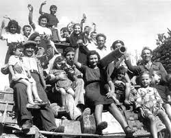 ItalianAcademy's tweet image. Next Wednesday, ​Apr 23, ​6PM
​&quot;Liberation! ​
80 Years Since the End of World War II in Italy​&quot;
David Forgacs (NYU)​ &amp;amp; Nadia Urbanati (Columbia) in conversation​.
​Free; register and read more: tinyurl.com/27tryabm
@Columbia