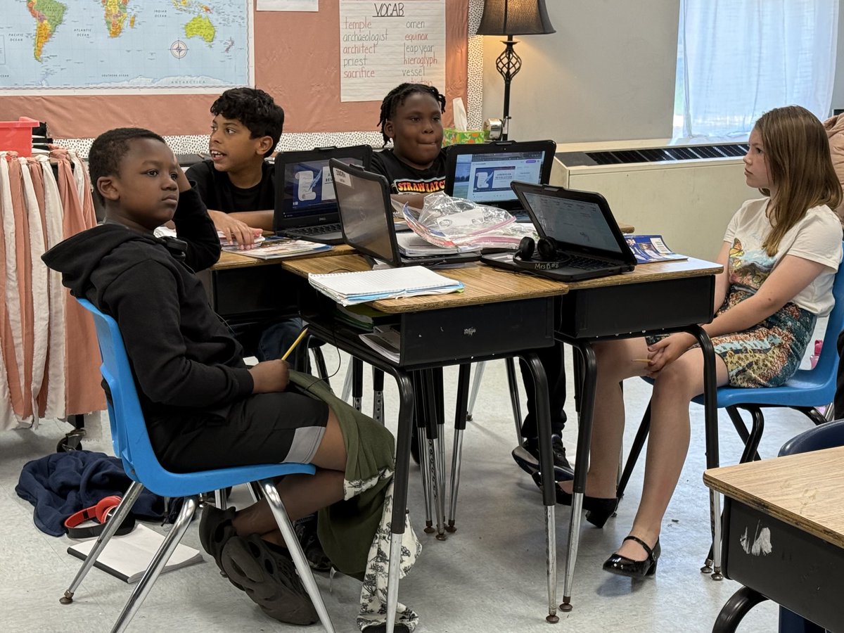 Barbara Davidson (@bdavidsonkmc) on Twitter photo Just four of 20 HIGHLY engaged 4th grade students at in this LA Guidebooks lesson from a unit on the American Revolution. Wait, are we in ELA or Social studies?!? ā¦<a href="/KnowledgeMatrs/">Knowledge Matters Campaign</a>ā© Just four of 20 HIGHLY engaged 4th grade students at in this LA Guidebooks lesson from a unit on the American Revolution. Wait, are we in ELA or Social studies?!? ā¦<a href="/KnowledgeMatrs/">Knowledge Matters Campaign</a>ā©
