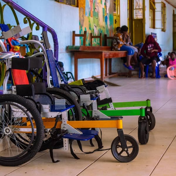 Kitibwa_fdn's tweet photo. #KitibwaAt5 | Together Always
Over the years, your generosity brought joy to the less privileged including children with disabilities. This Easter, Join us as we continue to share love with disabled families, kindness never takes a break.
#5YearsofHope #DisabilityInclusion https://t.co/mFtkjiyf4P