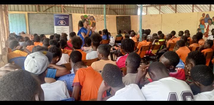 YAD_SAMBURU's tweet photo. Today  our  team conducted  a youth sensitization  session on drugs abuse awareness and other components of triple threat, Including  teenage pregnancy and Gender Base Violence. @NACADAKenya ,@lenantoh @GithuiAndrew ,@ https://t.co/GiYObPTadU