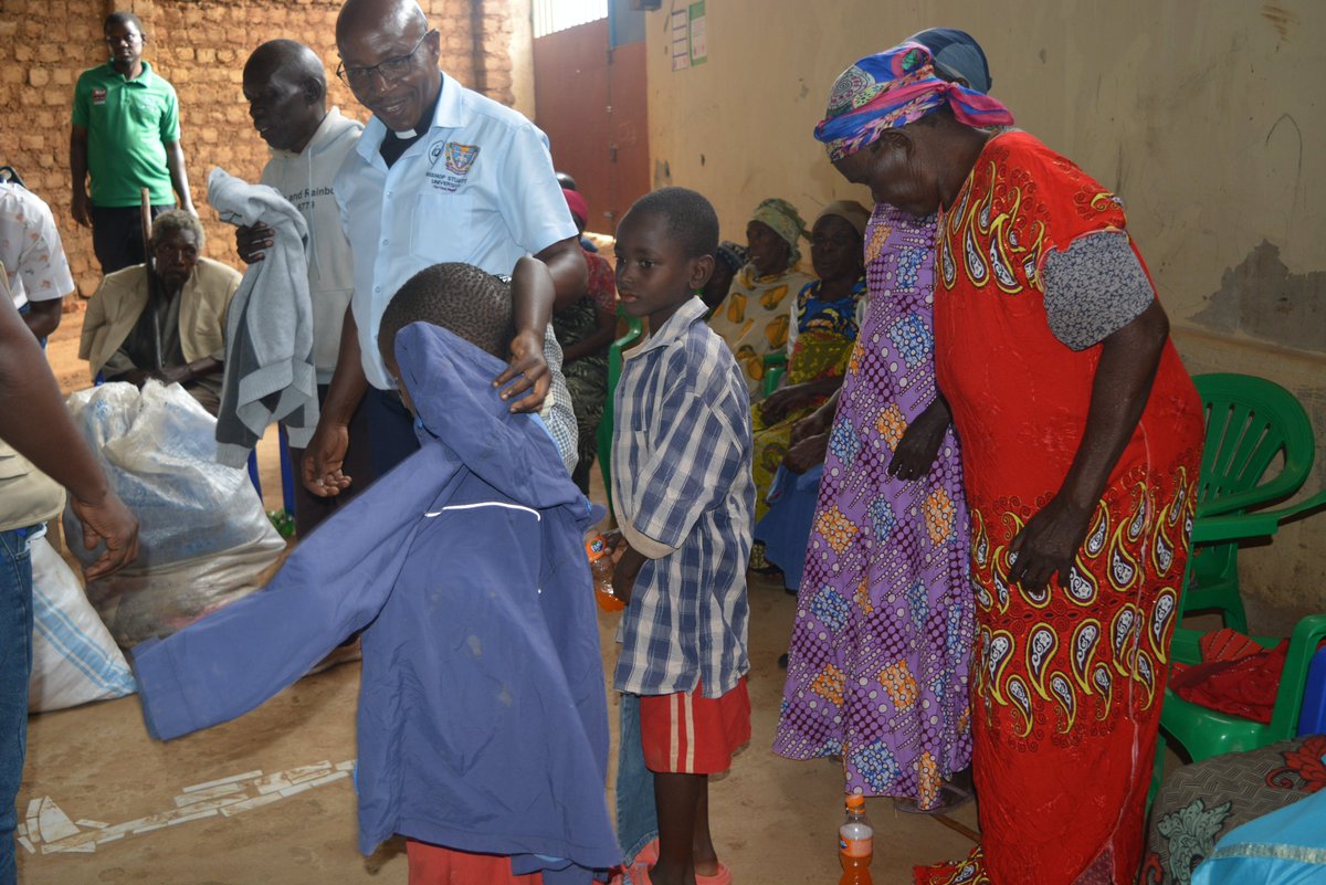 Yesterday, Bishop Stuart University Chapel of the Good Shepherd team, led by the Chaplain, Rev. Jastina Bashemeire and the Missions Coordinator, Rev. Charles Mukundane, gave out clothes and other items to the refugees in Nakivale in fulfillment of the mission of Christ's 4-point