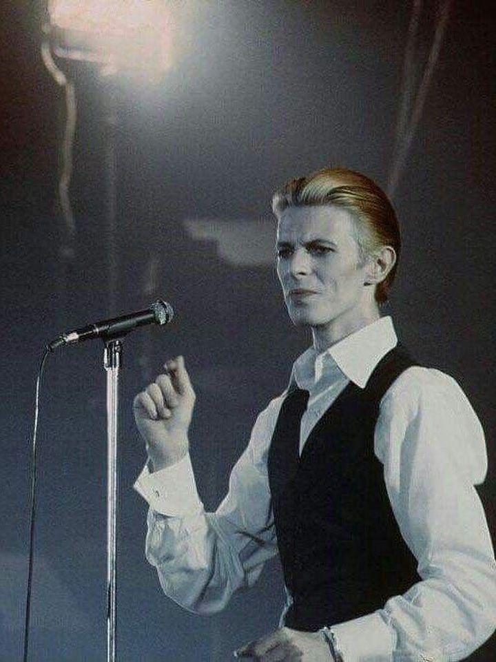 Claudestar2012's tweet photo. #DavidBowie - 1976 https://t.co/oWhcN41exJ
