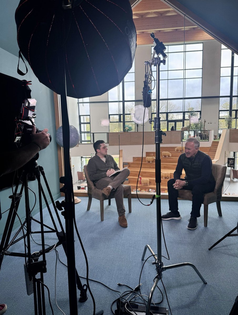 Property Academy (@propacad) on Twitter photo Lights, Camera, Action 🎬
CEO of Property Academy <a href="/peterknightblog/">Peter Knight</a> spent an afternoon at <a href="/Moneypenny/">Moneypenny</a> HQ recording for a very exciting upcoming project.
‘The Role of Great Leaders in Growing Business’ Coming soon…
#propertyindustry #leadership Lights, Camera, Action 🎬
CEO of Property Academy <a href="/peterknightblog/">Peter Knight</a> spent an afternoon at <a href="/Moneypenny/">Moneypenny</a> HQ recording for a very exciting upcoming project.
‘The Role of Great Leaders in Growing Business’ Coming soon…
#propertyindustry #leadership