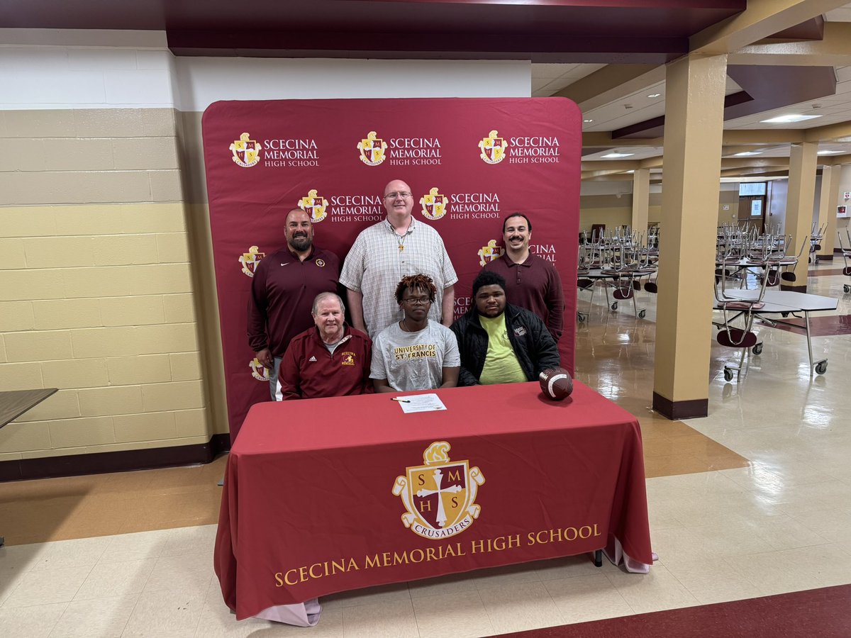 SMHSathletics's tweet photo. Orlando Ross is signing with St. Francis.  He will play football and study Marketing and Communications.  Good luck, Orlando.  We are proud of you!! @ScecinaNow https://t.co/nfwxYQdg32