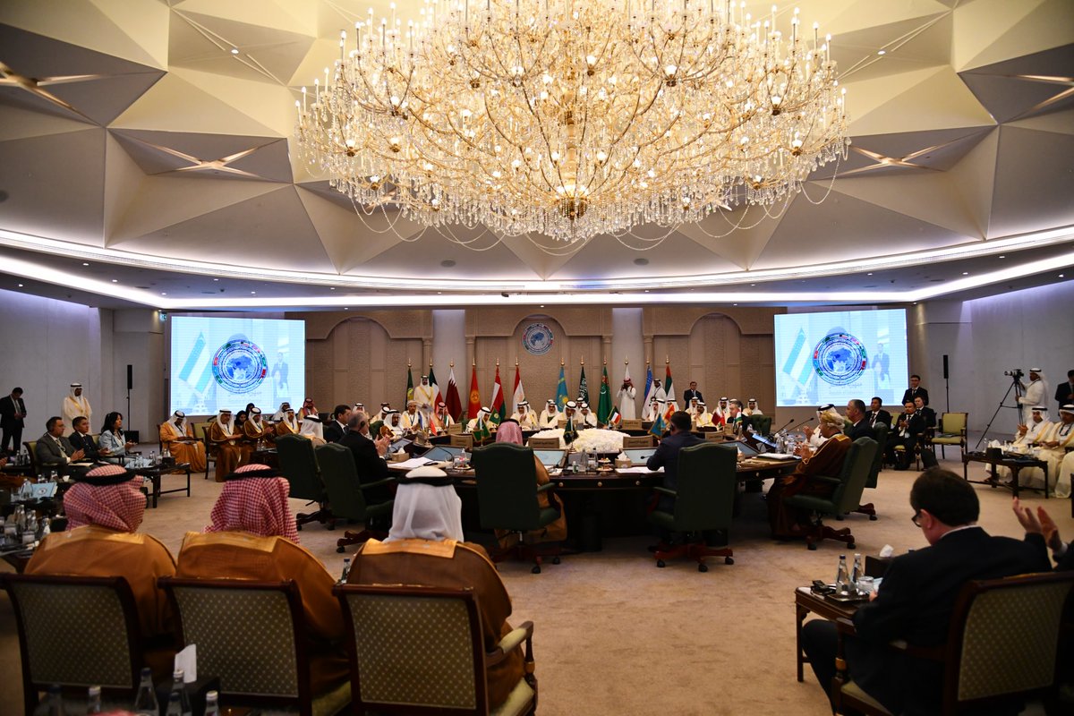 Bakhtiyor Saidov 🇺🇿 (@fm_saidov) on Twitter photo Together with colleagues took part in the 3rd Foreign Ministerial meeting of #CentralAsia – <a href="/GCC/">Secretariat General of Gulf Cooperation Council</a> Strategic Dialogue Meeting in #Kuwait.
Sincere thanks to FM H.E. Abdullah Al-Yahya for the warm welcome and outstanding organization. Today, we all discussed the most acute topics Together with colleagues took part in the 3rd Foreign Ministerial meeting of #CentralAsia – <a href="/GCC/">Secretariat General of Gulf Cooperation Council</a> Strategic Dialogue Meeting in #Kuwait.
Sincere thanks to FM H.E. Abdullah Al-Yahya for the warm welcome and outstanding organization. Today, we all discussed the most acute topics