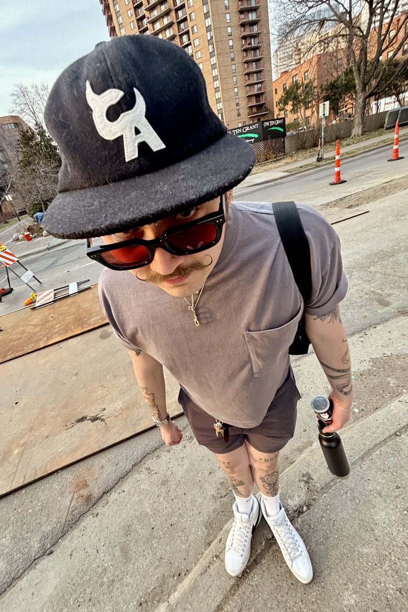 hydratedplus's tweet image. hey can i have a piece of gum