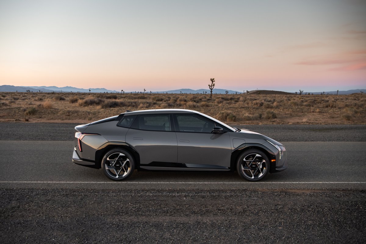 SawyerMerritt's tweet photo. NEWS: Kia today unveiled their new EV in the US called the EV4 sedan.

• Kia’s first all-electric global sedan
• Two battery options: 58.3 kWh & 81.4 kWh
• Up to 330 miles of range (235 on base trim)
• Native NACS charge port. 10-80% in 30 mins
• dual 12.3" screens & 5" climate display
• Acoustic windshield, available heated/ventilated front seats & heated steering wheel
• Highway Driving Assist
• Drag coefficient as low as 0.23 Cd
• U.S. launch expected early 2026. No price given yet.

More photos in thread below.