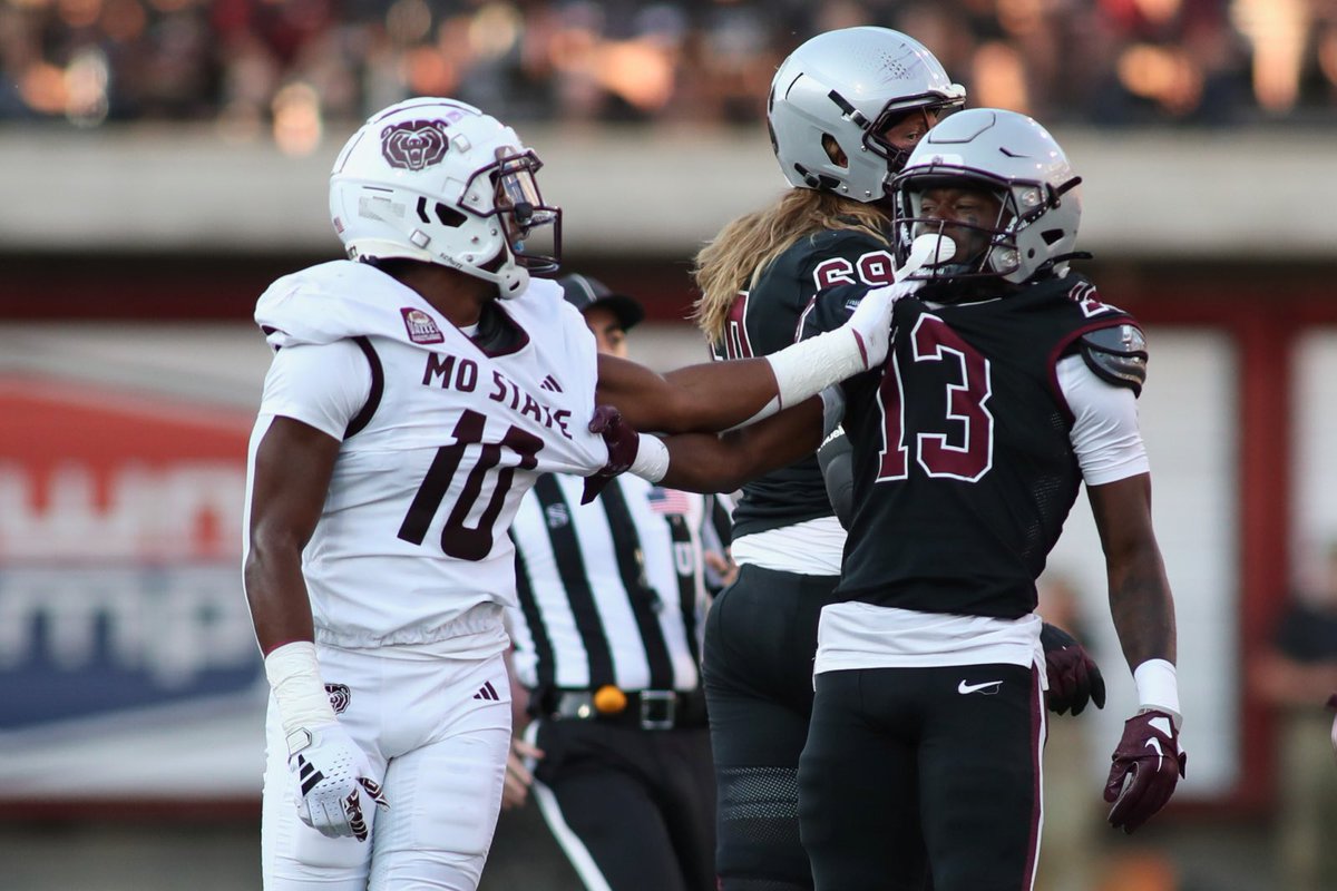joshanglinn's tweet image. Missouri state offered!! #TYG @CoachBenado