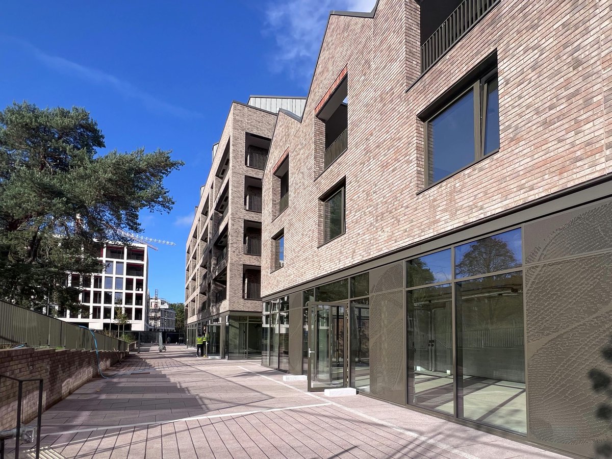 Hurst Warne (@hurst_warne) on Twitter photo #Hurst_Warne #DoneDeals #Latesttransactions #wokingboroughcouncil #wokingmeansbusiness #retail #commercialproperty
Successful letting of unit 4 Parfitt Way, #Sheerwater
A new mixed use development
Further units available
Contact Clare Charrett on 07932 173295
<a href="/clarecharrett/">clarecharrett</a> #Hurst_Warne #DoneDeals #Latesttransactions #wokingboroughcouncil #wokingmeansbusiness #retail #commercialproperty
Successful letting of unit 4 Parfitt Way, #Sheerwater
A new mixed use development
Further units available
Contact Clare Charrett on 07932 173295
<a href="/clarecharrett/">clarecharrett</a>