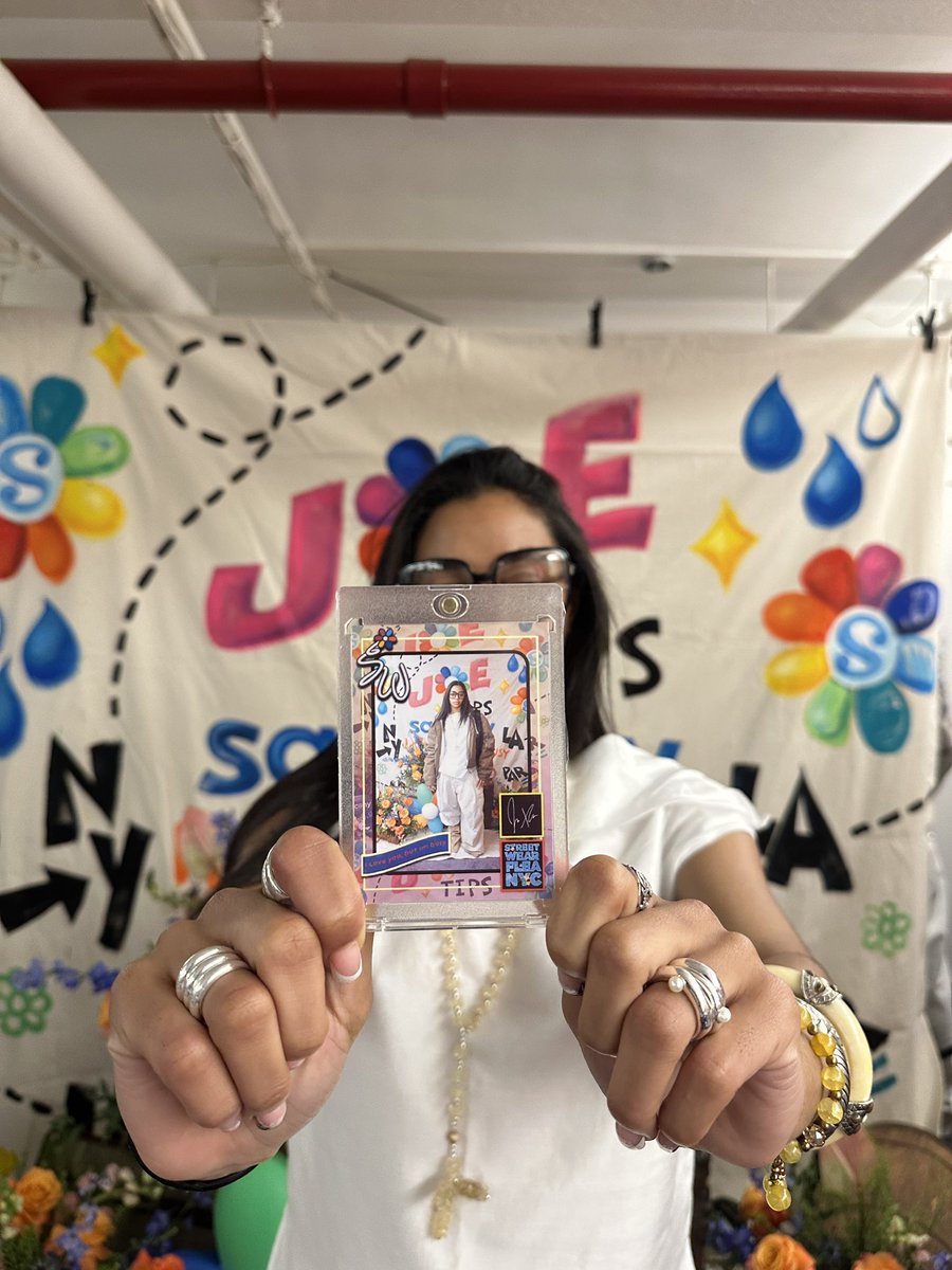 CandDPV's tweet photo. Custom Trading Cards for guests of @JaeTips POP UP at @StreetWearFlea ~ Photographed, Printed &amp; Packaged on site! https://t.co/NmcZ1JfZBk