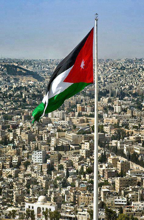 AbdallahAlabed's tweet image. Jordanian National #Flag_Day 
It is a day of pride and honour. 
Our flag represents and embodies our identity, our history, our national unity, our homeland, and our wise Hashemite leadership.
We are ready to sacrifice our lives so that it may continue to fly high in the sky.