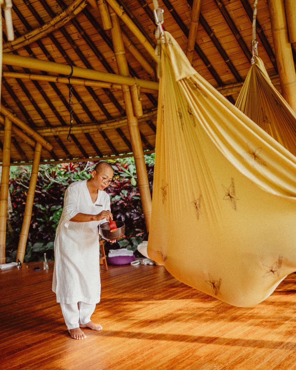 FSBali's tweet image. Rock-a-bye baby in the treetops with former Buddhist nun, Ibu Fera. Suspended in an aerial silk hammock, you are wrapped in pure holiday bliss. 📸: @princeoftravel #FSWellness #UbudBali #ExperienceFS