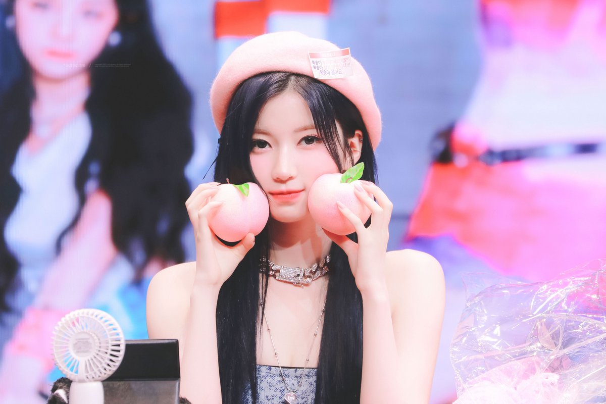 outsquare_asa's tweet image. 아사야 생일축하해🖤