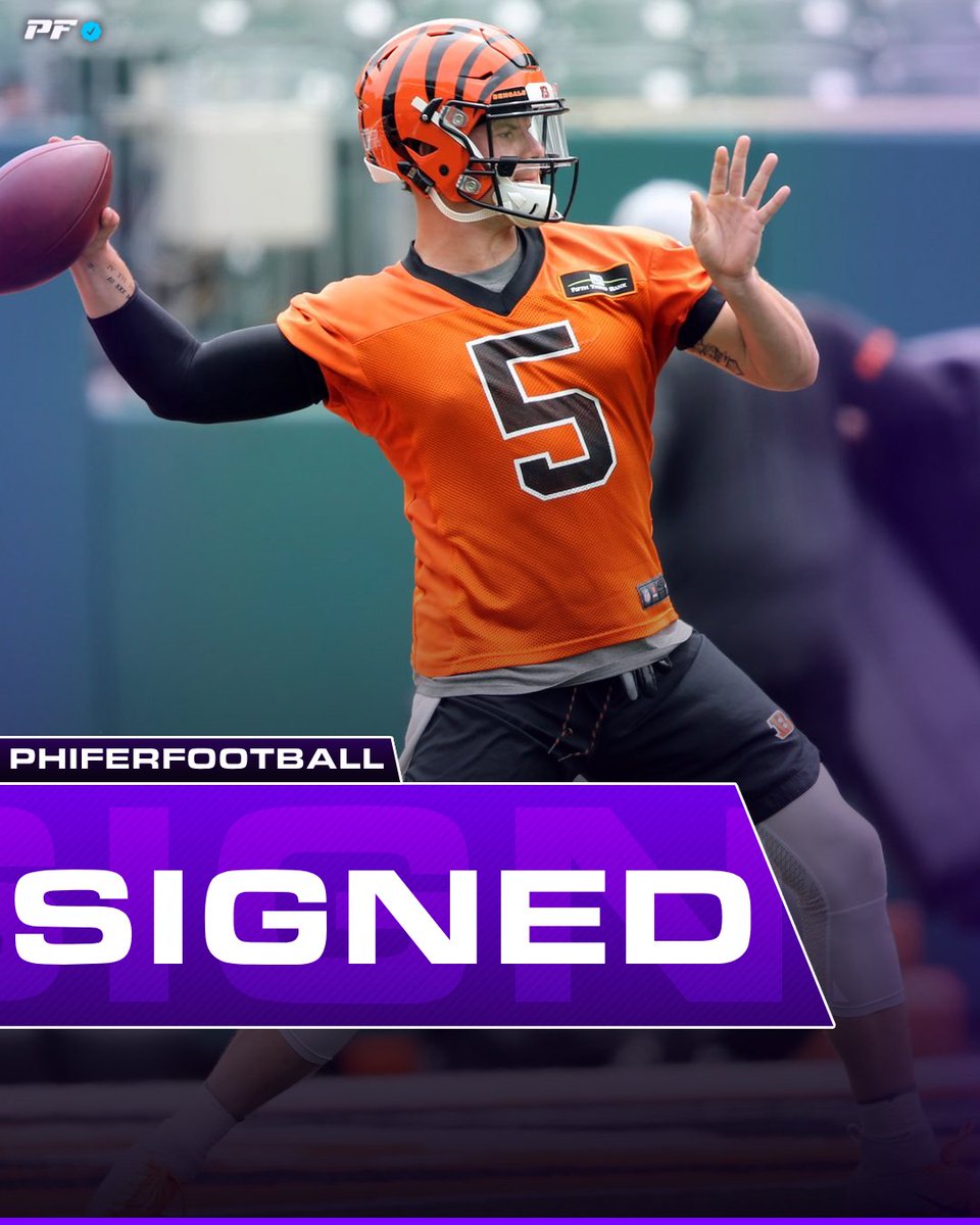 TannerPhifer's tweet photo. The #Bengals have signed QB Logan Woodside. He has had two previous stints with Cincinnati. #NFL #NFLnews #NFLUpdate #WHODEY https://t.co/Nxw4ZLmueq