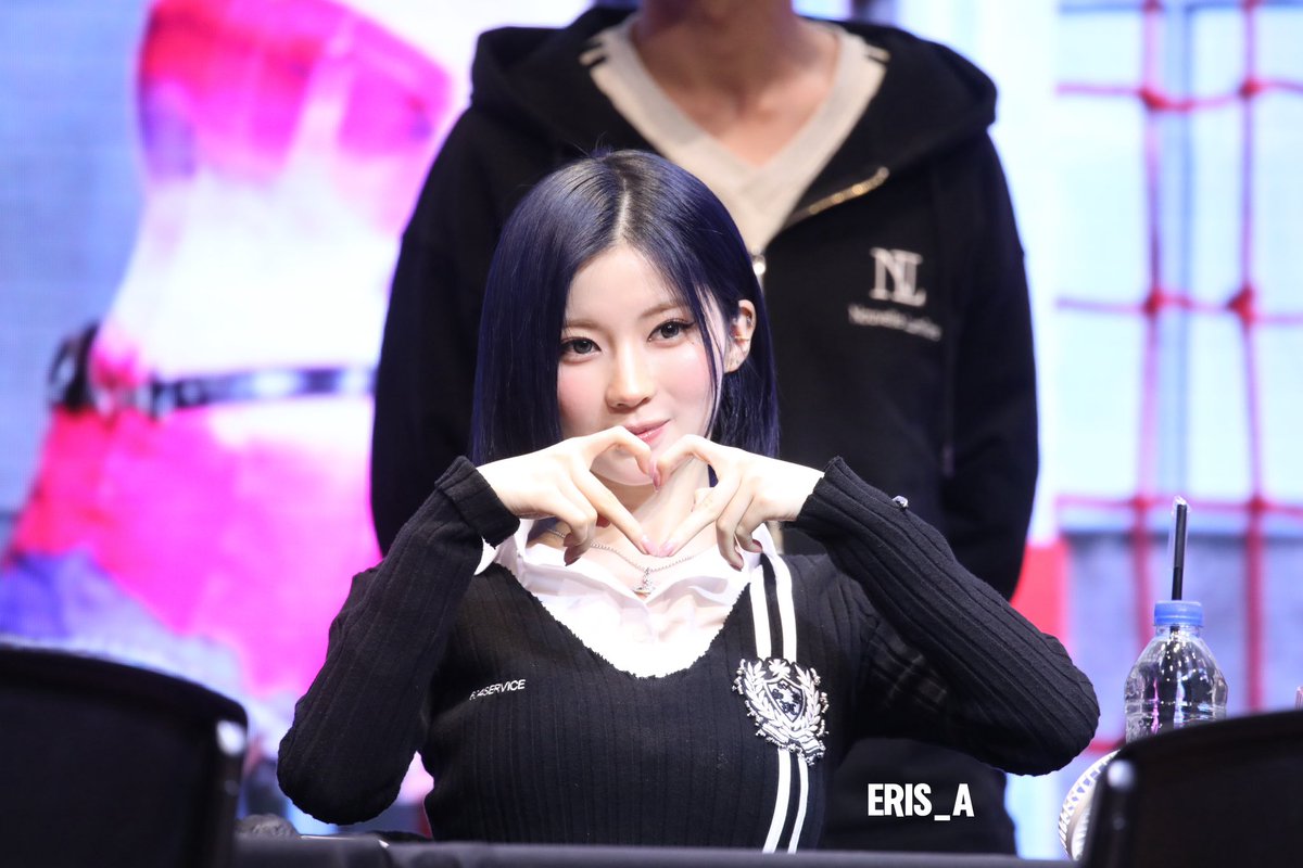 Eris_ASA's tweet image. 20250417 

HAPPY BIRTHDAY ASA🐰💗🎀

생일 축하합니다, 당신은 천사처럼 나타나서 우리에게 선물 같은 존재입니다, 당신이 앞으로 더욱 빛나기를 바랍니다, 앞으로 모든 생일을 함께 보내고 새해에는 더 많이 만날 수 있기를 바랍니다💗🎀

ᕱ⑅ᕱﾞ 
( ིྀ•༝• ིྀ)
づ   ど誕生日おめでとう𓂃…