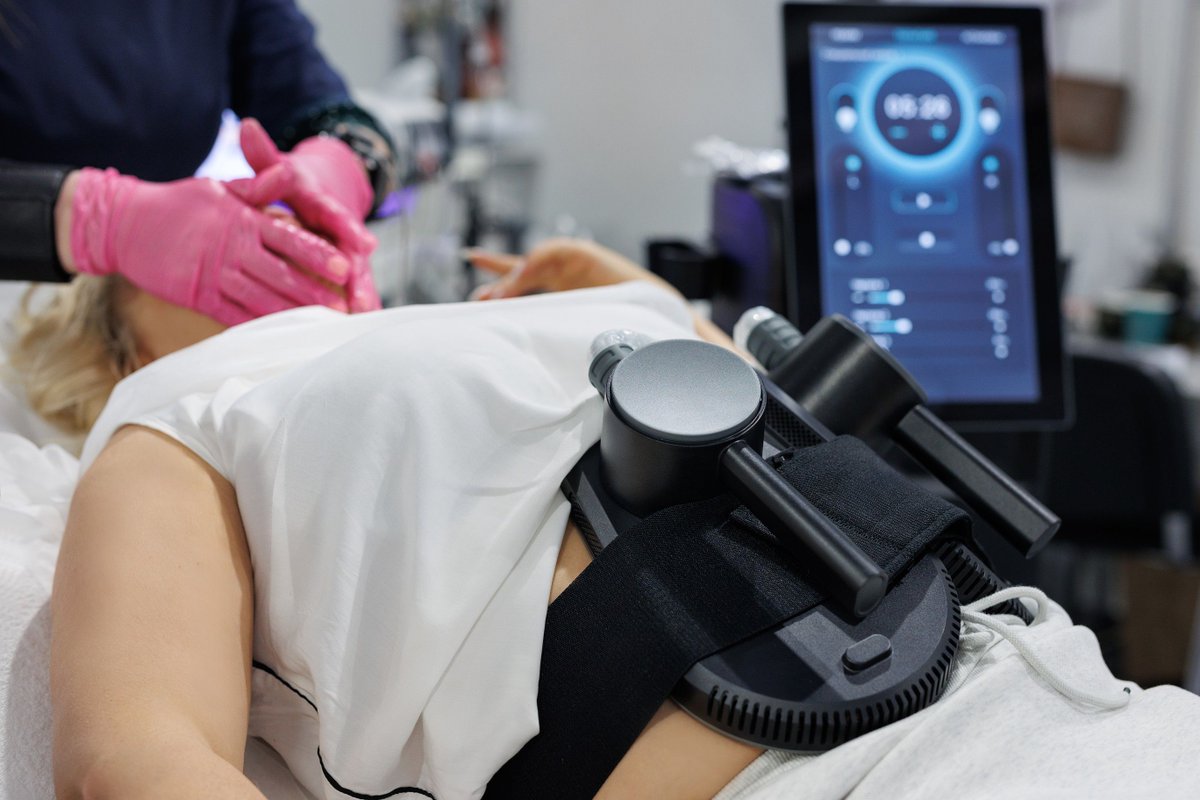 SkinDeepLaserVA's tweet photo. Swimsuit season is calling! Sculpt, tone, and boost your summer confidence with non-invasive PhysiQ body contouring at Skin Deep Laser Services. Book now for your glow-up! #BodySculpting https://t.co/fWYRwXDCRx https://t.co/f6KOQTOkNu