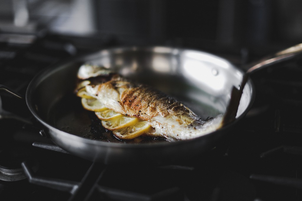 The main course is a hard one to decide for Easter. 🍽️ We have 3 great options for you all made using our fry pans!
Miso Seared Salmon 🍣
360cookware.com/blogs/recipes/…
Whole Branzino with White Beans and Sage 🐟
360cookware.com/blogs/recipes/…
New York Steak 🥩
360cookware.com/blogs/recipes/…