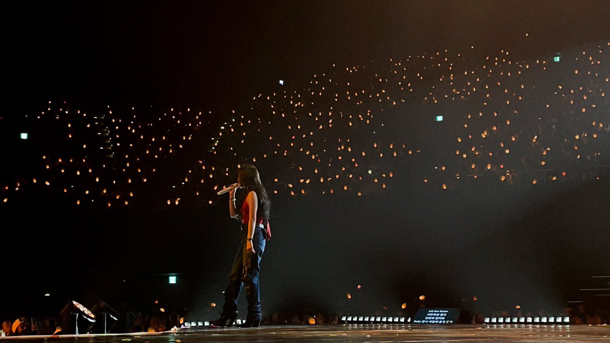 250417 
寶貝生日快樂😘

#WHEEINcredibleDay
 #나비다방쥔님_휘인이_생일인가방 
#happWHEEday #햅휘버쓰데이 
#휘인 #WHEEIN #마마무 #MAMAMOO