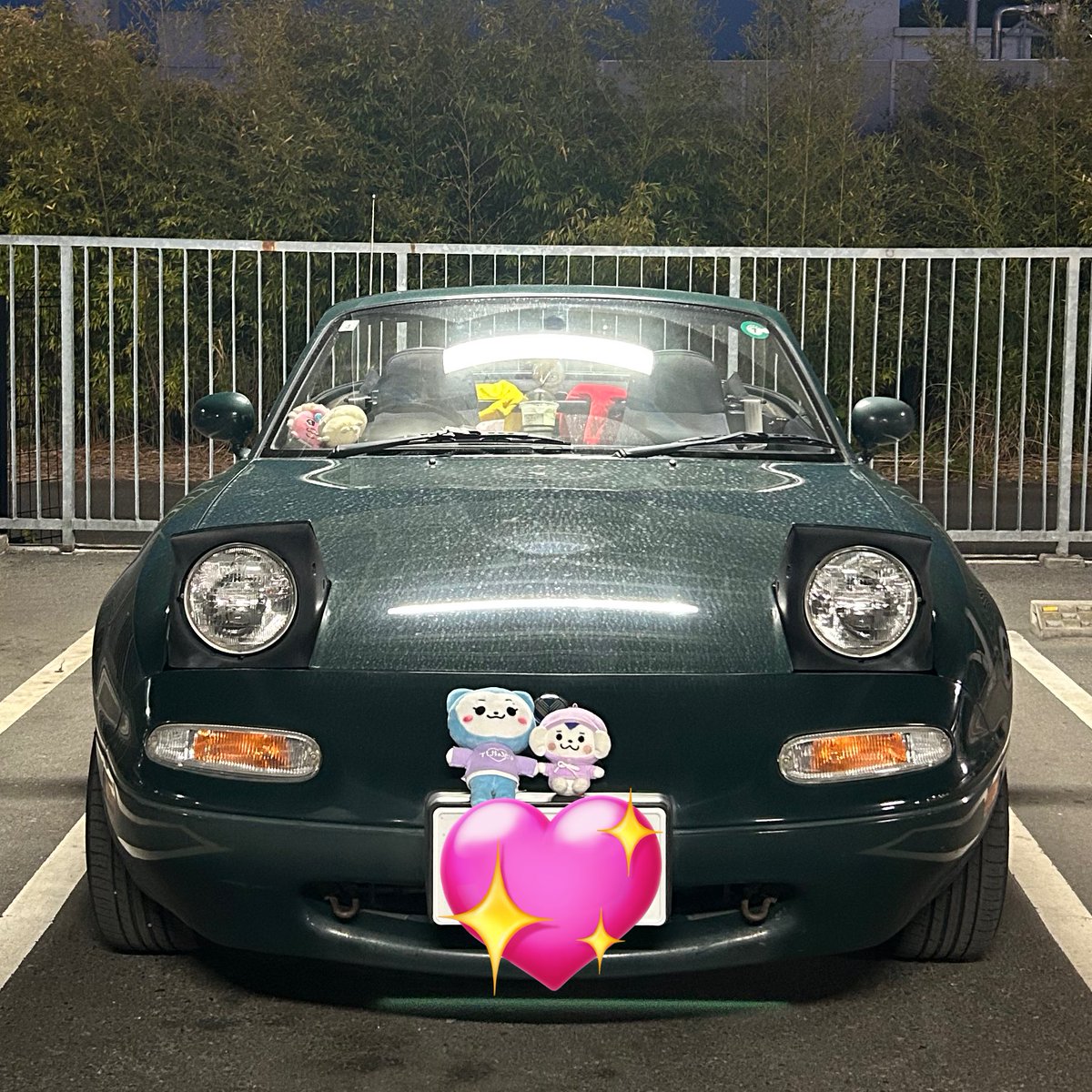 R417ll's tweet photo. リュジンさん誕生日おめでとおおお！💜
お車とても汚いけど愛車とリュジンさん😌🫶🏻
リュジンさんはやく逢いたいです
#ITZY #MIDZY #HappyRyujinDay #류진
#예쁜나이_스물다섯_신류진 
 #ACEnterRyujinDay https://t.co/9llJ5wkwWF