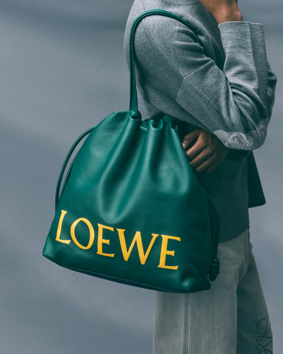 HoltRenfrew's tweet photo. A bag to see you around town. Footwear to fill those wardrobe gaps. Jewellery as morning ritual. It’s all here. Click to read and shop! >https://t.co/9n6g37WNRt https://t.co/Xt94RG0fp8