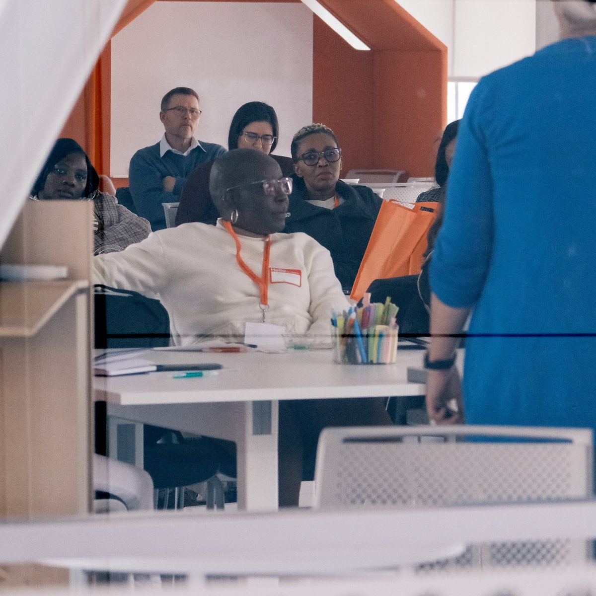 GETillinois's tweet photo. Thank you @SCDillinois for collaborating with us and hosting our visiting scholars from the Future Professors Programme and the Accelerated Academic Mentors Programme! We are especially grateful for the knowledge we gained from an excellent workshop on human-centered design. https://t.co/x0O8lFu65O