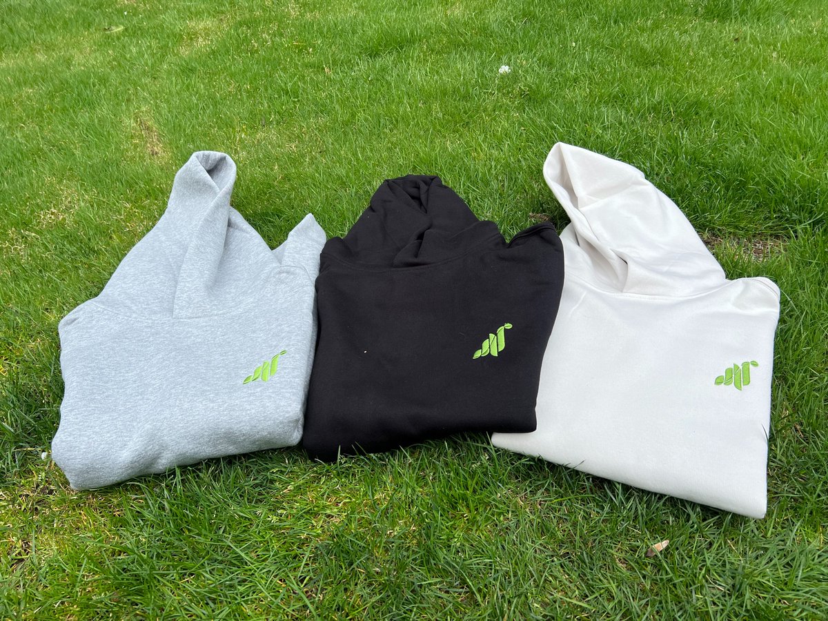 ImAshtroid's tweet photo. Babe wake up new @getgrass_io merch just dropped https://t.co/OV0fKOaVaS