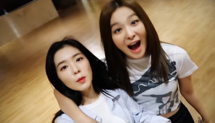 baeseulcari's tweet photo. @oneforRV5 MANILA NEEDS BALANCE TOUR 
#BringASeulToMNL
#PHReVeluvDeservesBalance
#LSquaredXReVeluvPH 
@RVsmtown @LSquaredProdPH https://t.co/bzTRDUwSSr