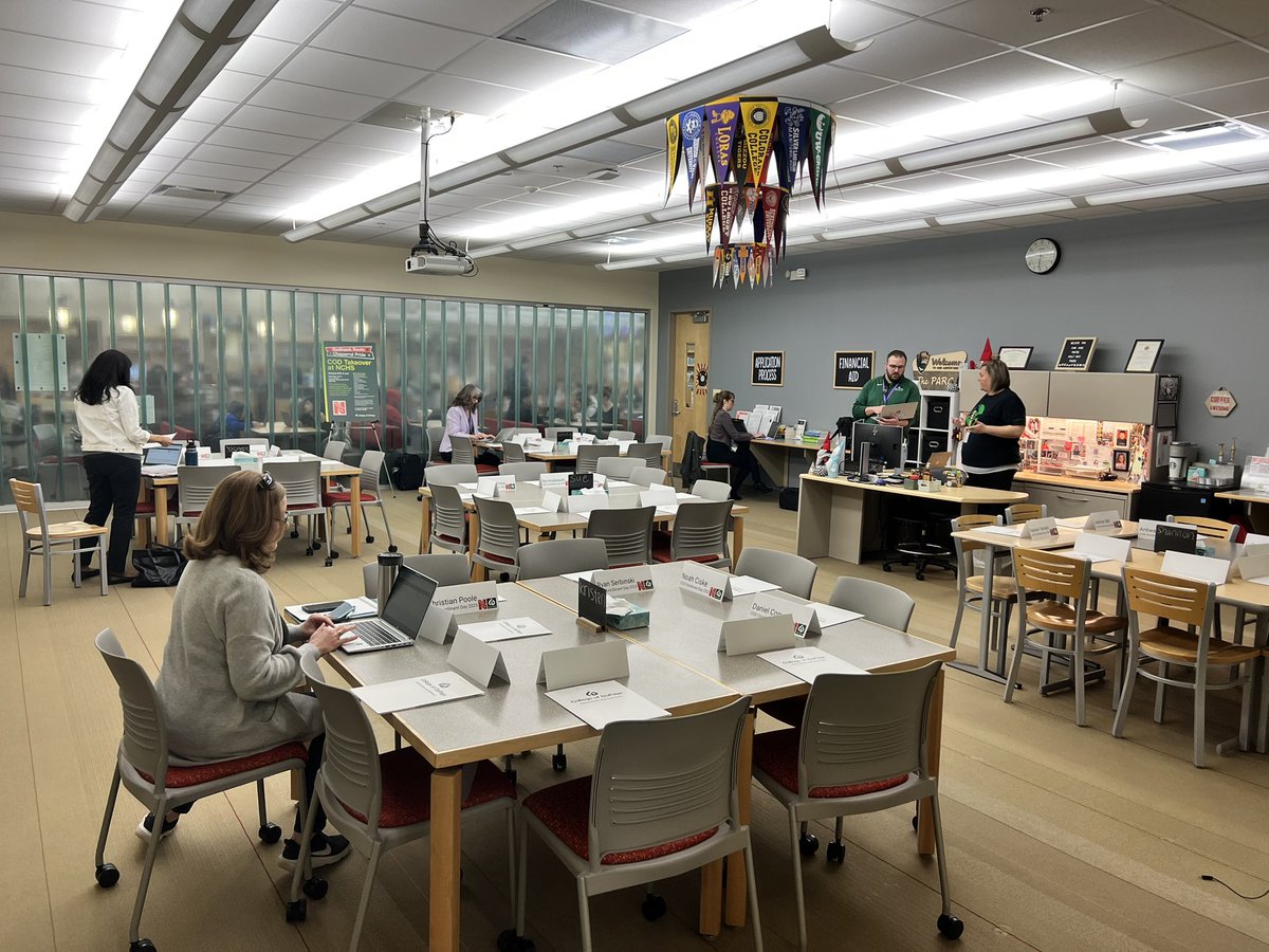 The NCHS PARC is thrilled to partner with <a href="/CollegeDuPage/">College Of DuPage</a> to assist students in the enrollment process! Thanks COD for bringing representatives from admissions, financial aid, and advising to create a comprehensive enrollment experience!! #Elevate203