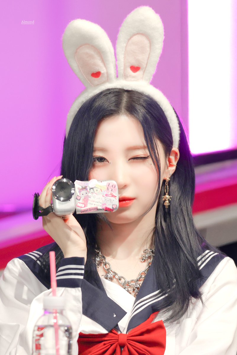 Almond_asa's tweet image. ♡ ⋆⁺₊⋆ ᙏ̤̫ ⋆⁺⋆ ♡ ⋆⁺⋆ ᙏ̤̫ ⋆⁺₊⋆ ♡
˚₊ ✩‧₊ 𝗛𝗔𝗣𝗣𝗬 𝗔𝗦𝗔 𝗗𝗔𝗬 ⋆ ⑅꙳ 𐙚 ˚

#BABYMONSTER #베이비몬스터 
#아사 #ASA #ENAMIASA