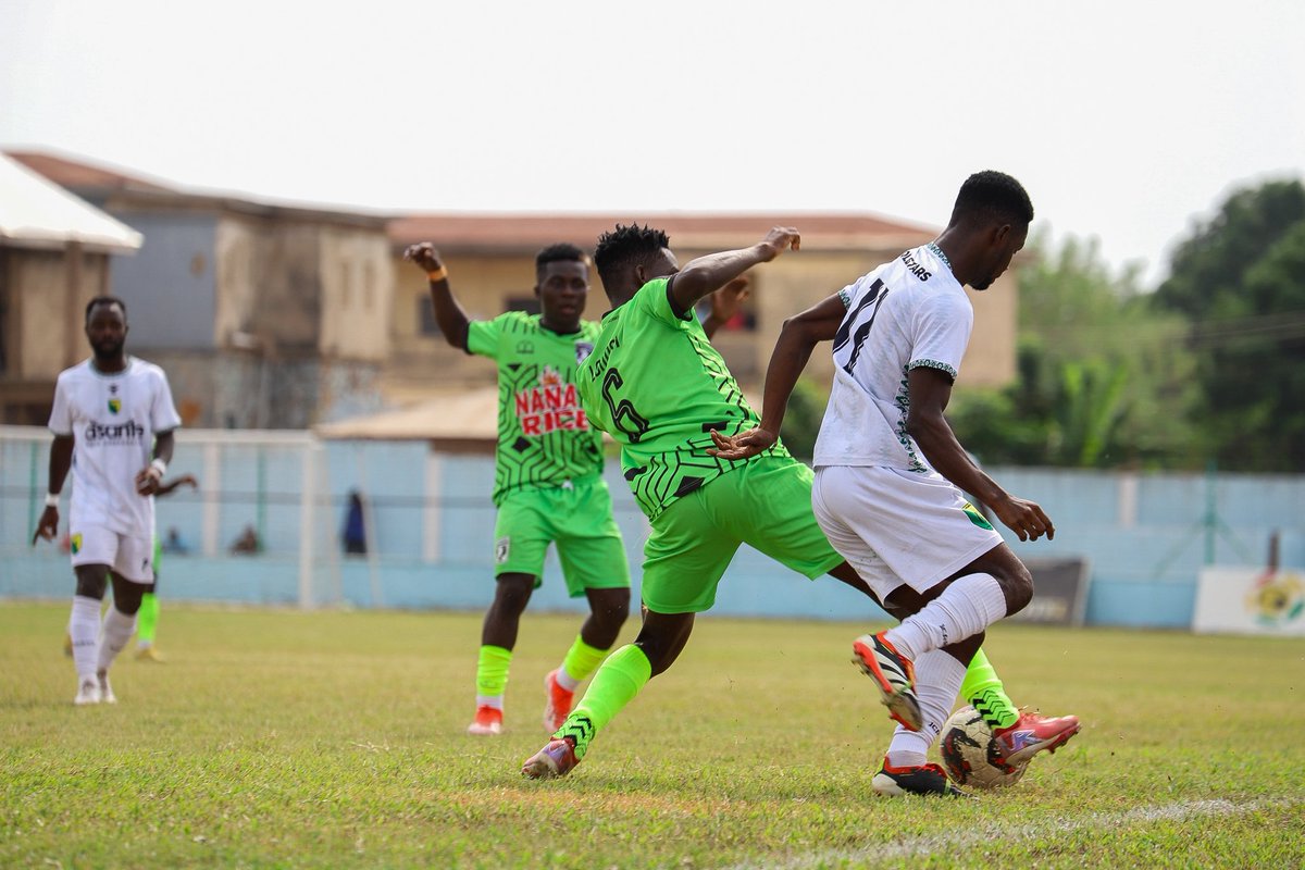 GoldStarsSc's tweet photo. ⏰ || 10’

Bechem United FC 0️⃣—0️⃣ Bibiani GoldStars SC

#GhanaPremierLeague #bechemgoldstars #Midweekaction https://t.co/PhNLq8RPsk