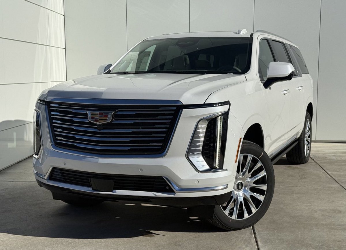 iAnonPatriot's tweet image. BREAKING 🅱️

Karmelo Anthony’s family has purchased a Cadillac Escalade worth $150,000.. 

👀