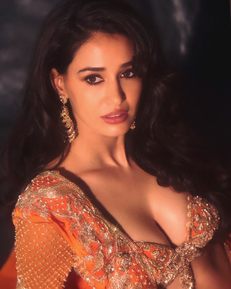DishPatani's tweet photo. https://t.co/DTN1DciBm0