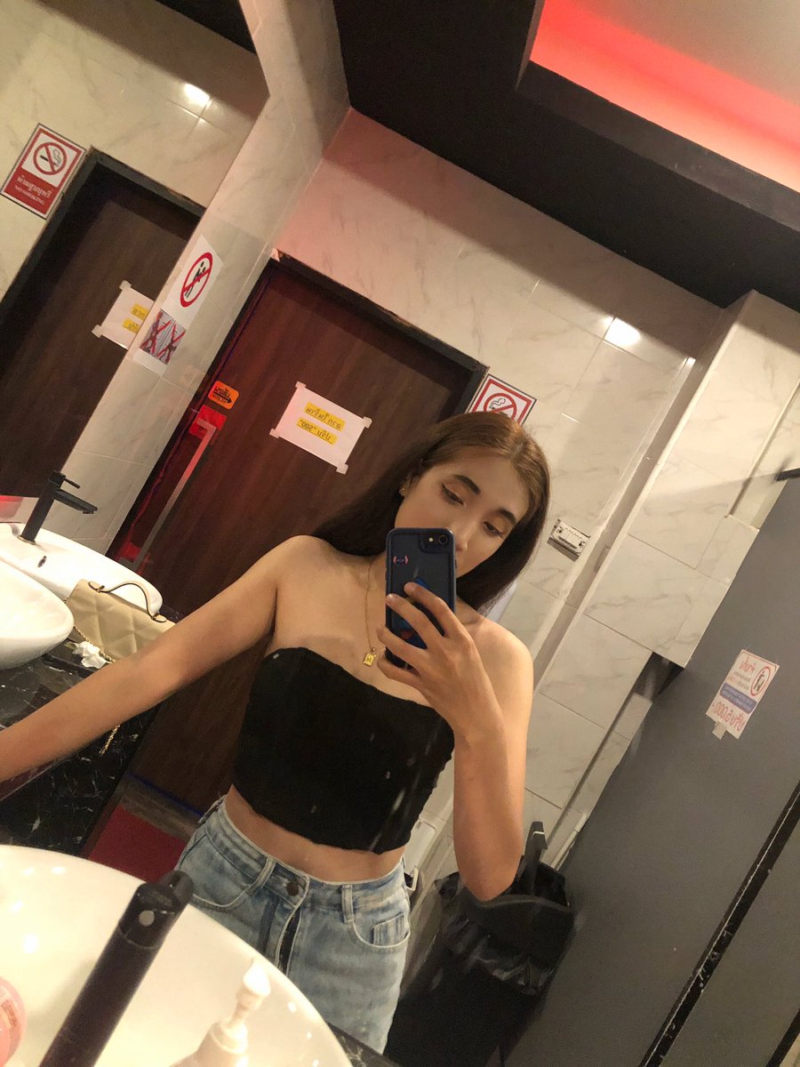 ขอทิปหน่อยงับ🤣🤣 #ชงเหล้า #เด็กN #ร้านเหล้า  #เที่ยวกัน  #พัทยา #กลางคืน