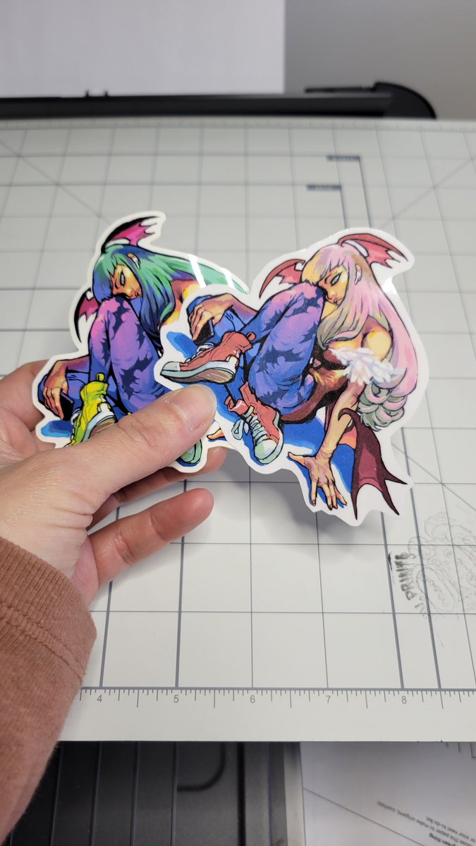 I'm not dead! I made a color swap to my #Morrigan sticker and I'm learning to use a cricut cutting machine for crafting
mishinprints.etsy.com/listing/148513…