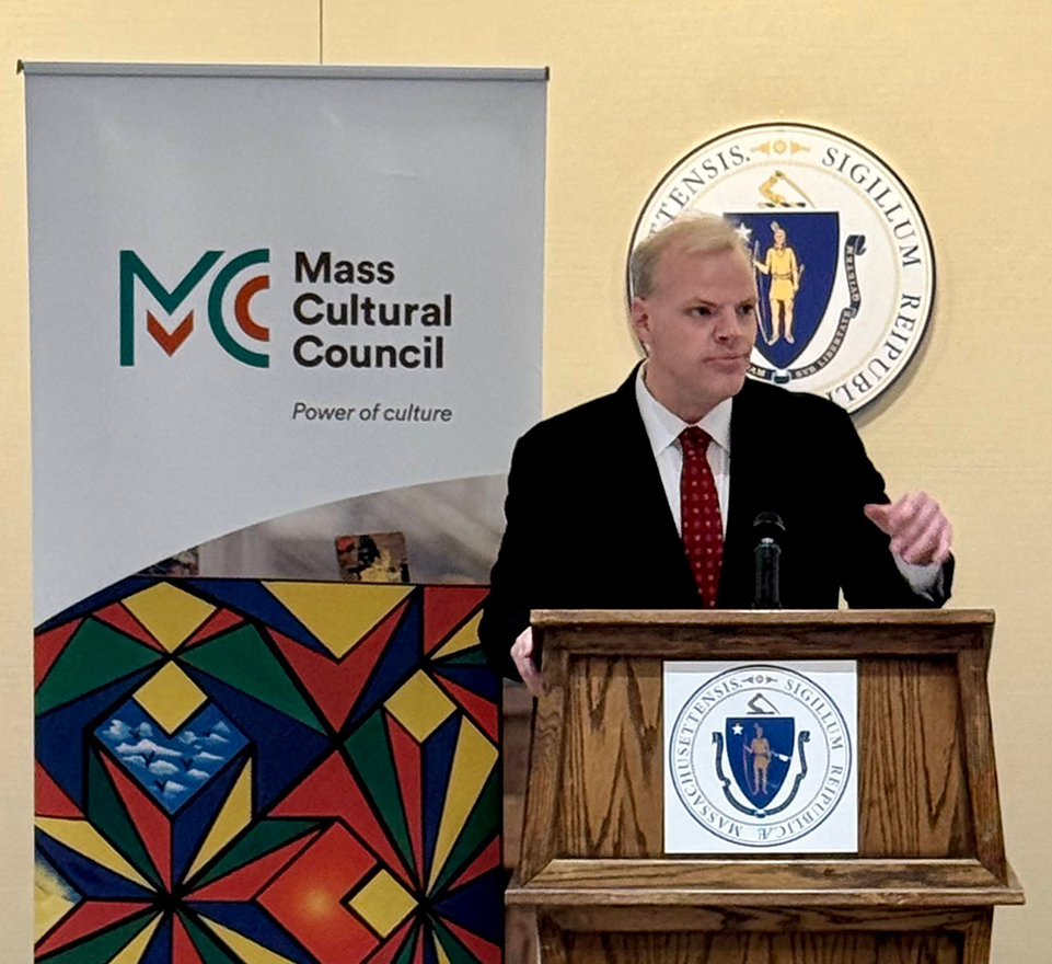 masscultural's tweet photo. Yesterday at the State House we marked 20 years of @PoetryOutLoud in Massachusetts! Thanks to @MassLtGov, Sen Paul Mark, Rep @seangarballeyMA, and @Huntington for celebrating the power of the spoken word with us. #PowerOfCulture #mapoli https://t.co/Er9RsLPBBZ https://t.co/R9jsZ2Sz0k