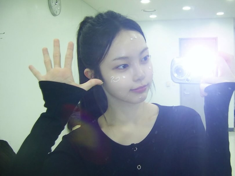 📸 flash on, mirror mode: just me catching the glow ✨ !