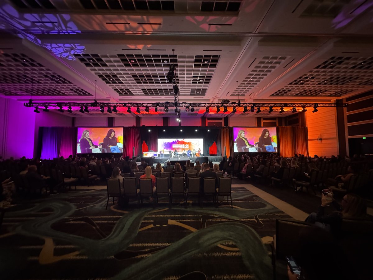 Our EVP Scott Connolly hits the stage in Las Vegas today at Event Marketer's Experiential Marketing Summit! Catch him sharing his expertise on how event agency leaders can mobilize their teams in an evolving market!