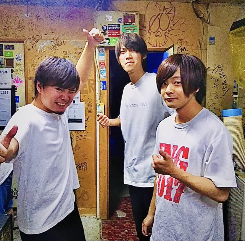 kitaphony's tweet photo. あと数日でMonophony Livesが一夜限りの復活をします。
4/19 club GRINDHOUSE
出番は16時頃予定です。

当日は人生の中でも特に速く時間が流れていくんだろうな…
それだけ楽しい日になる事は分かってるから、後は体調管理するだけ
（急に寒くなって鼻水止まらないなう😇） https://t.co/FeWZkWEVi4