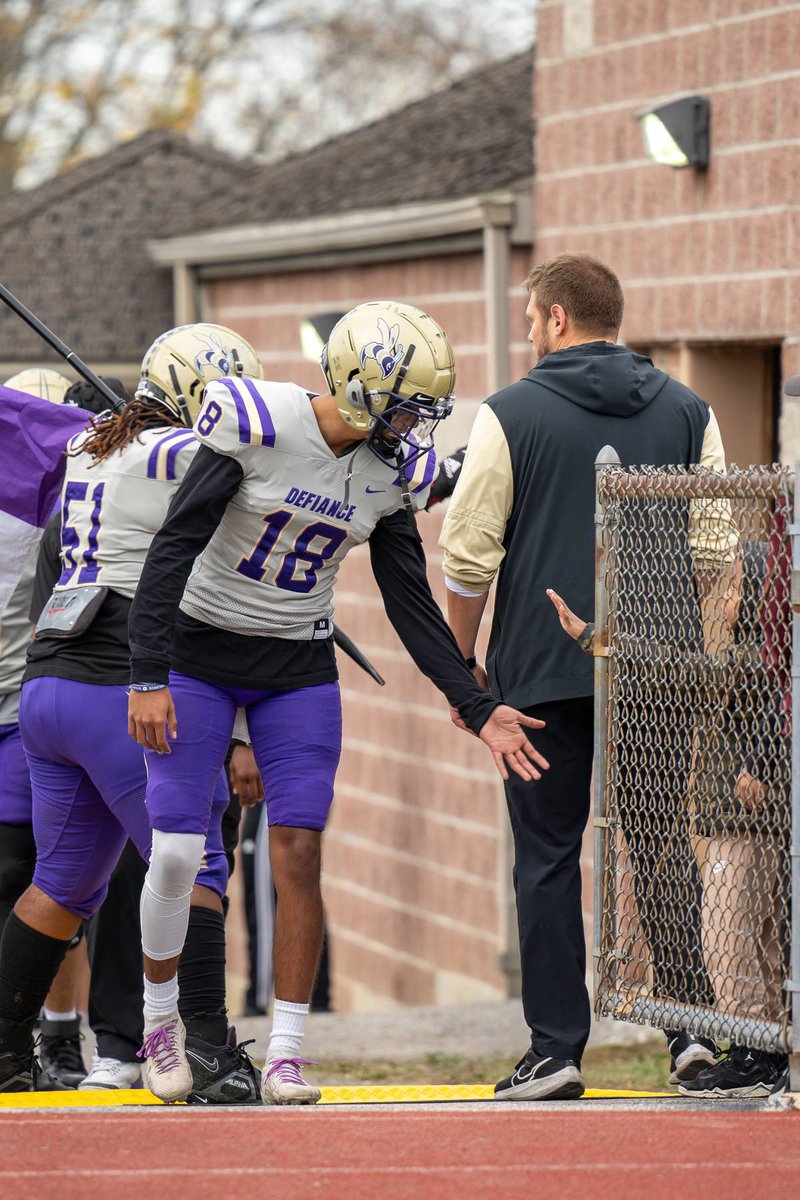 MattyyIcee18's tweet photo. @CoachAnguay_ISU I’m a May Grad Transfer with 1 year of eligibility! 

Punter/Holder | 6”3 190 | 4 Year Starter | 2023-2024 All HCAC Punter | Top 20 D3 Punters Entering 2021 Season | 53 Punts Inside The 20 | Career Long 68 | 1 career punt block 

FILM: https://t.co/8wX3Ts4hvI https://t.co/IzyzI06xsY