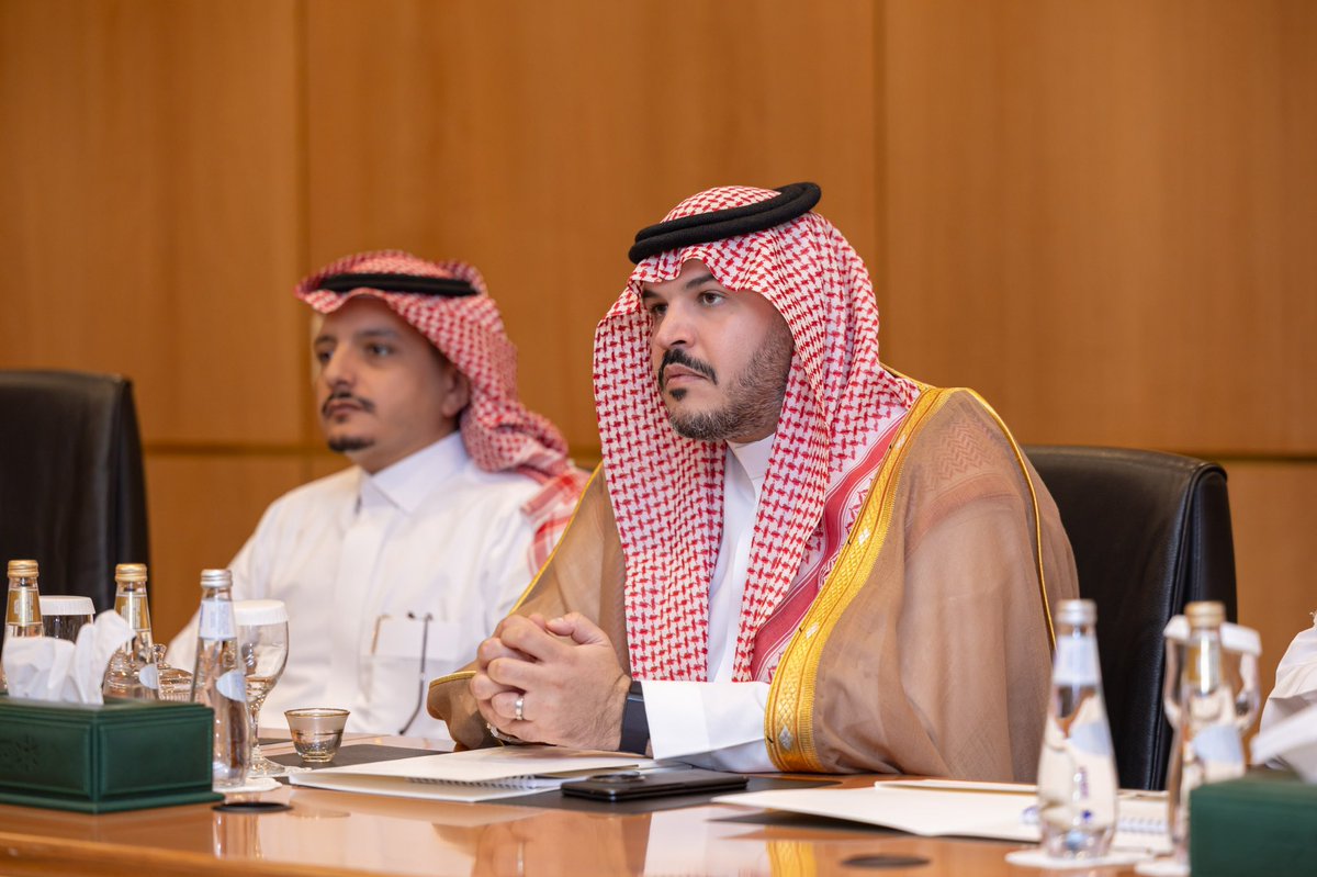 LPTC_CEO's tweet image. سعدت اليوم بلقاء الأمين العام لمجمع الملك سلمان العالمي للغة العربية، أ.د. عبدالله الوشمي، لبحث سبل التعاون وتطويرها وتعزيز المجالات الثقافية المشتركة بين #هيئة_الأدب_والنشر_والترجمة ومجمع الملك سلمان العالمي للغة العربية.