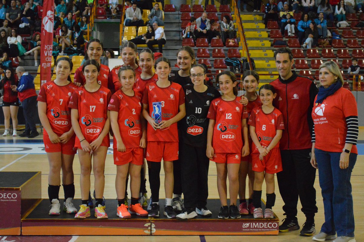 🏆 Alevín Femenino
🥇 <a href="/CBMPAN/">PAN Moguer</a> 
🥈 <a href="/bmbahiadalmeria/">CBM BAHÍA DE ALMERÍA</a> 
🥉 <a href="/CordobadeBM/">Club Córdoba de Balonmano CBM</a>