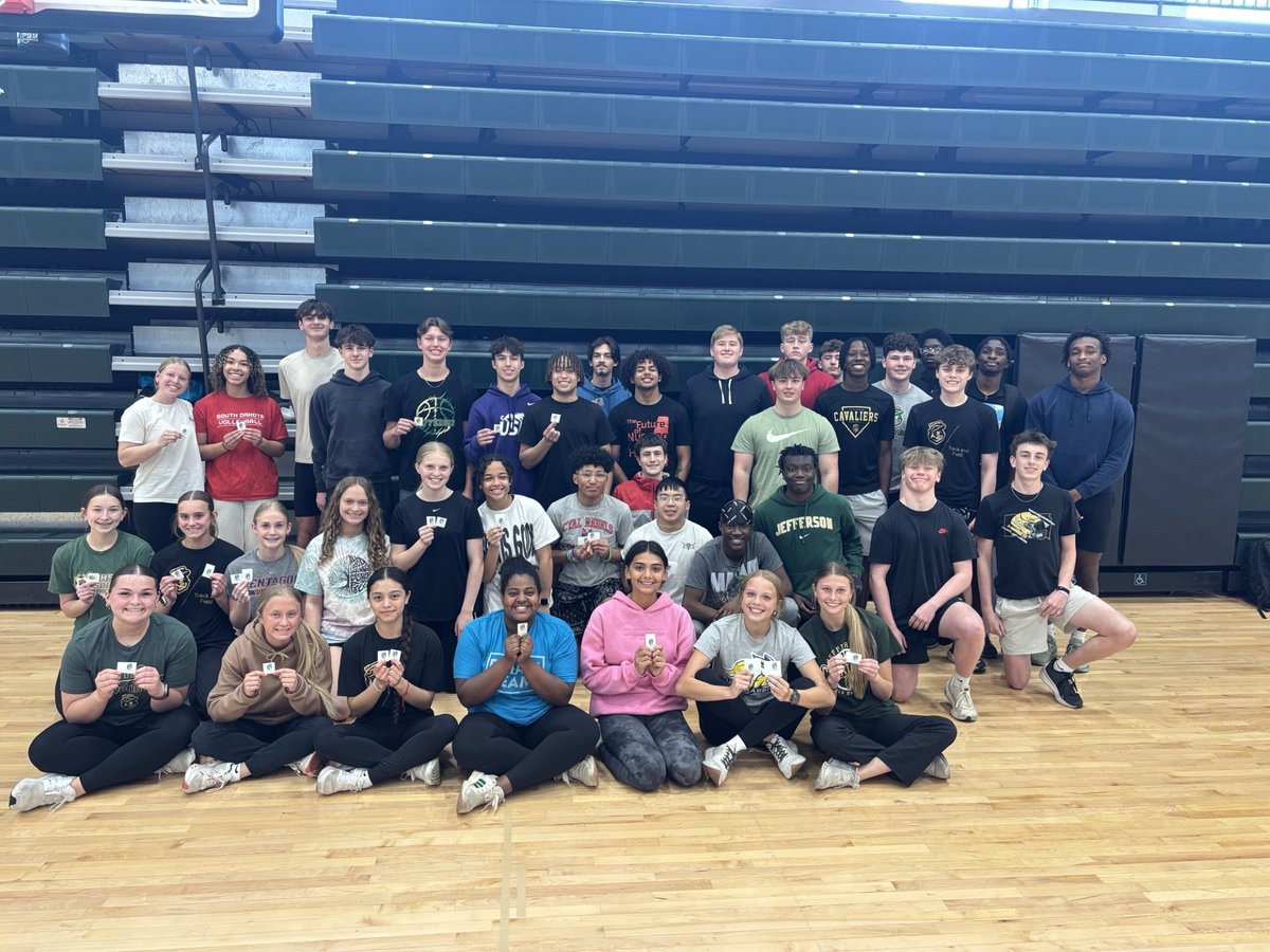 Lots of meets = lots of PR Sticker Winners and Athletes of Meet for the Week of April 7-12.

Athletes of Meet:
-Metro JV: JJ Y and Aria H
-Omaha Benson Invite: Jack W and Ella M
-Brandon Invite: Shawn B and Alexa G

Over 50 PR's set by our athletes!