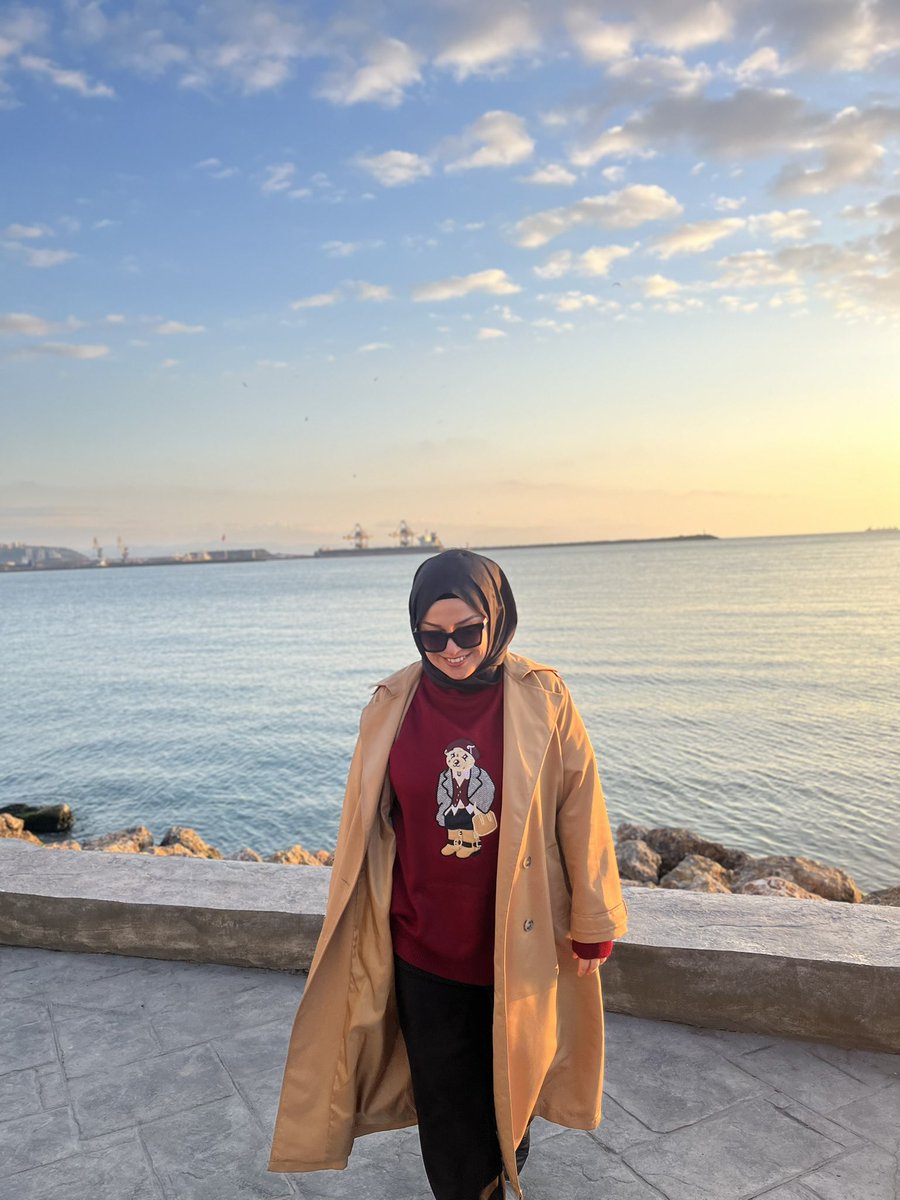 Gökyüzü mavidir, tıpkı portakallar gibi…