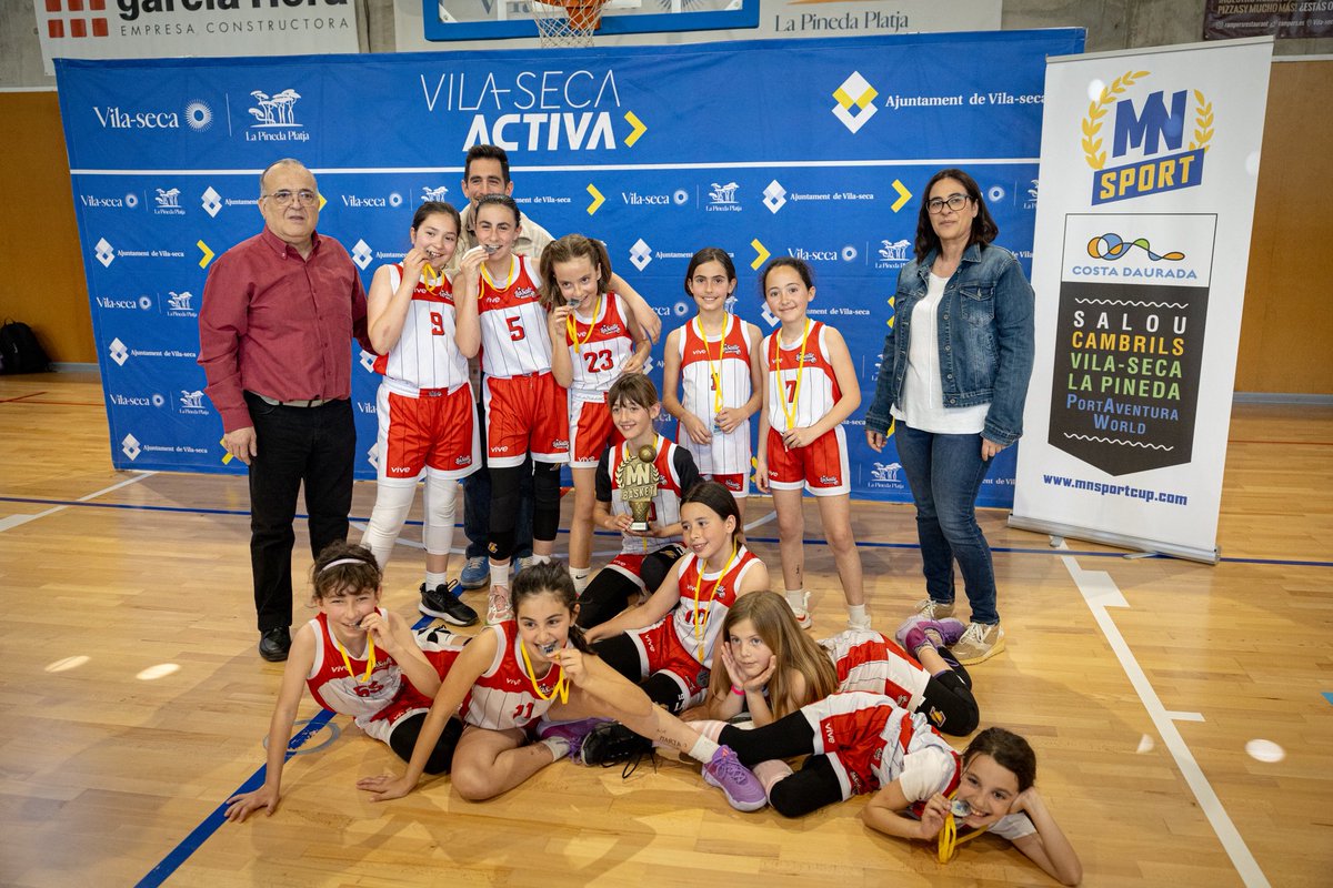 Les finals del XV MN Basket 2025 ja són en joc! Tot es decideix a la pista! 🏀🏆🔥

¡Las finales del XV MN Basket 2025 ya están en juego! ¡Todo se decide en la pista! 🏀🏆🔥