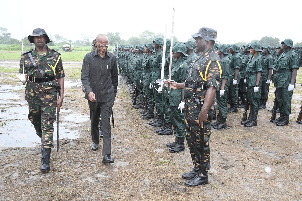 JKTonlinetz's tweet photo. MKUU WA WILAYA YA KIBITI MHE. KANALI JOSEPH KOLOMBO AMEWAASA WAHITIMU MAFUNZO YA JKT KUJITOLEA OP MIAKA 60 YA MUUNGANO KIBITI JKT KUKIISHI KIAPO WALICHOAPA MBELE YAKE https://t.co/alt8D2GJaY